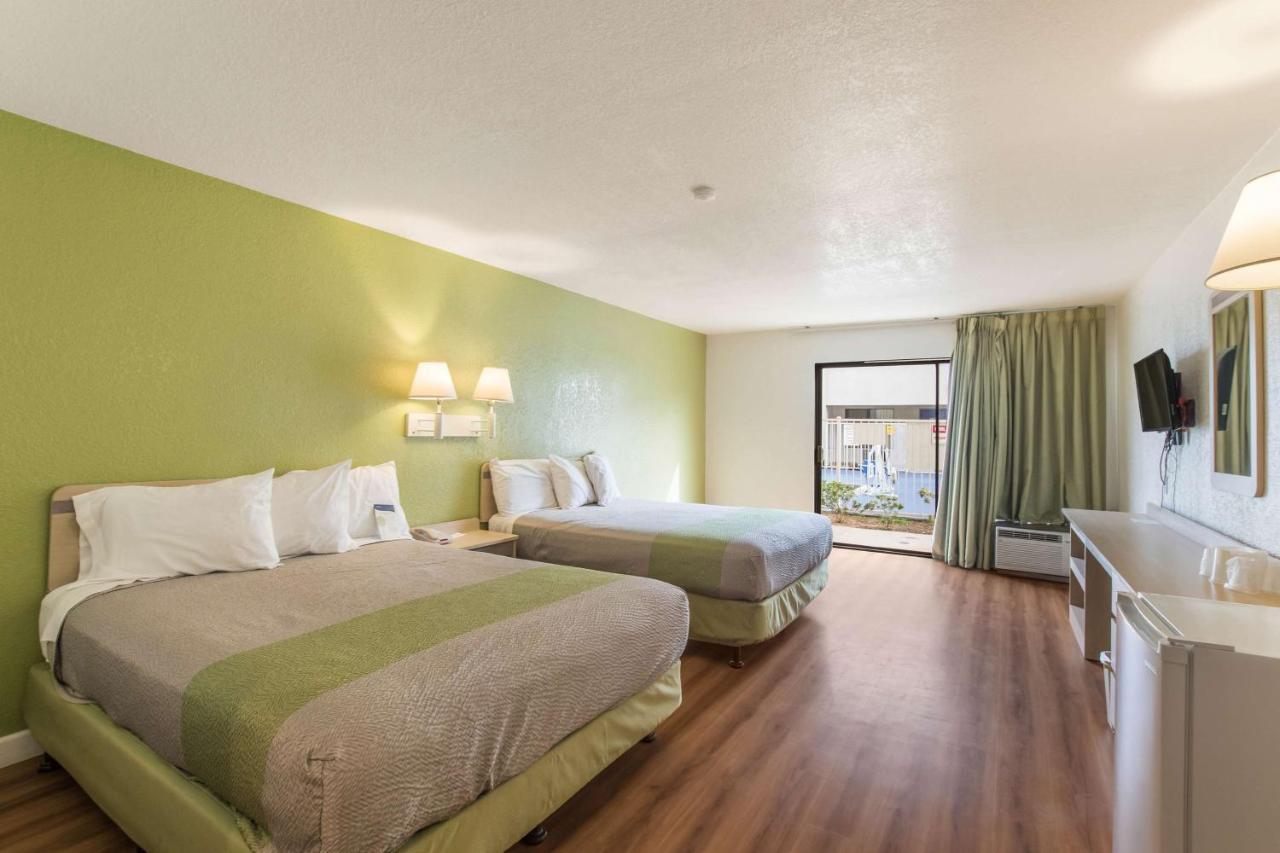Motel 6 Hemet Exteriér fotografie