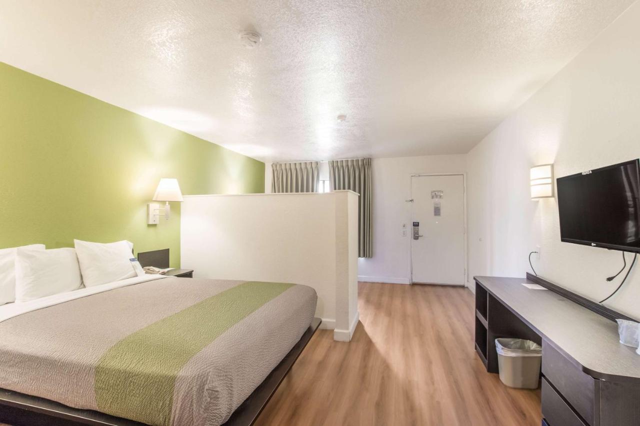 Motel 6 Hemet Exteriér fotografie
