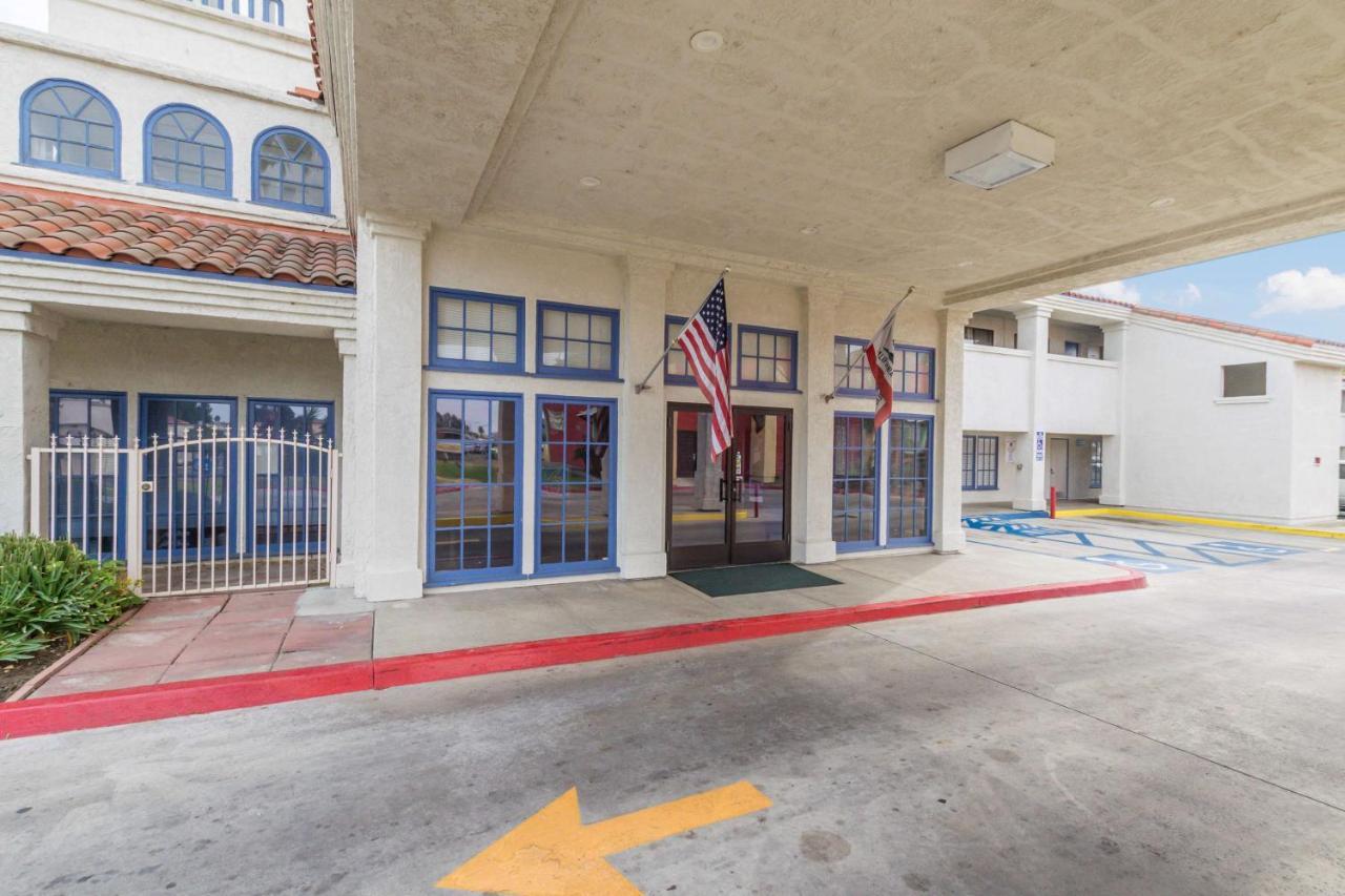 Motel 6 Hemet Exteriér fotografie